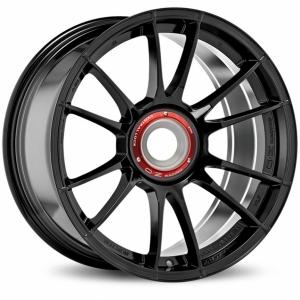 Läs mer om OZ Ultraleggera HLT CL Gloss Black 9x19 1/130 ET47 B84.1