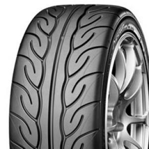 Läs mer om Yokohama ADVAN Neova AD08 215/40R17 83W